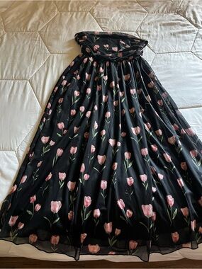 SHEIN Black Strapless Tulip Print Maxi Dress